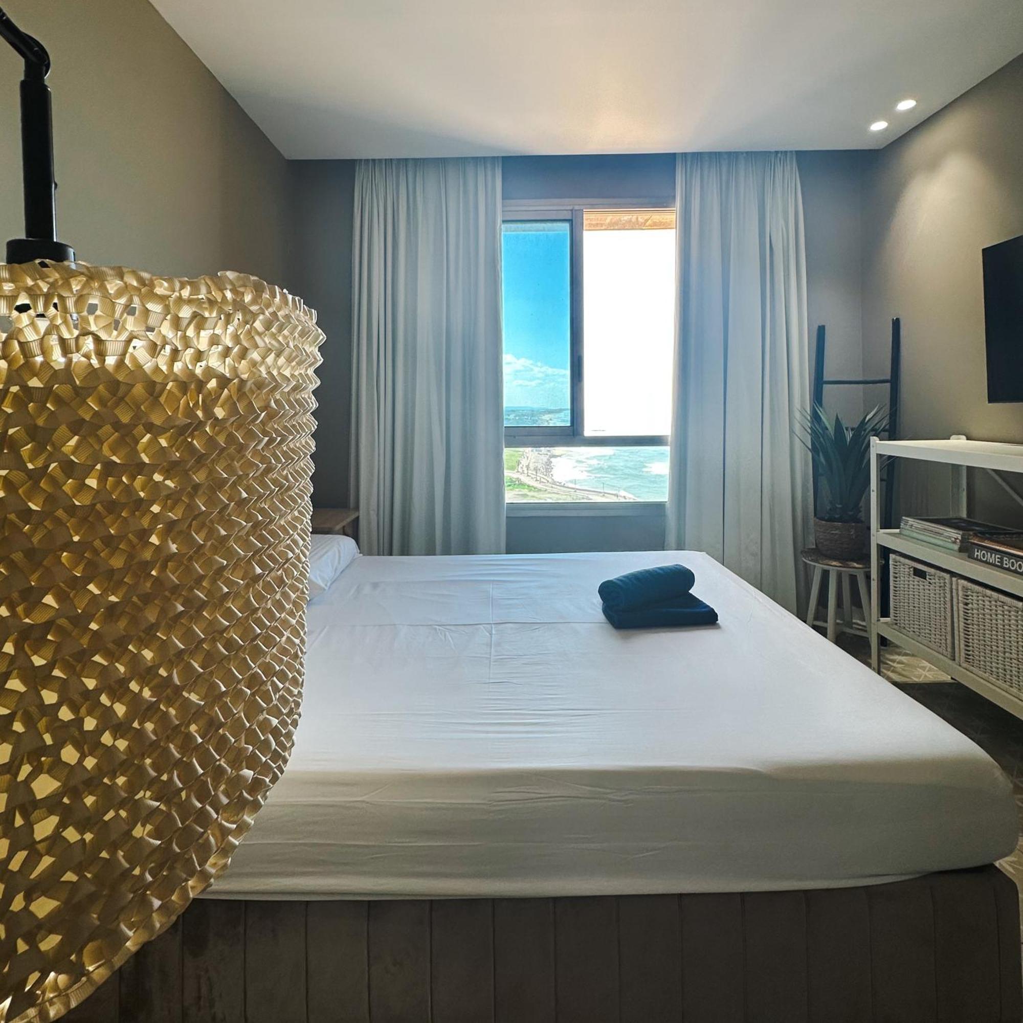 Haifa Almog Tower- "Blue Reef" Suite On The Sea Zewnętrze zdjęcie
